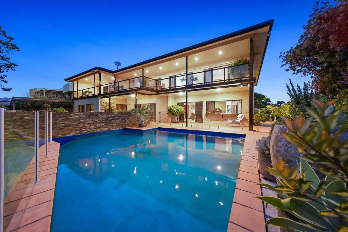 Holiday home Waterfront Entire Luxury House With Bay View And Pool Villa Redland Bay